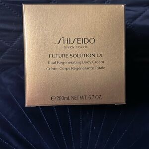Shiseido Future Solutions Body Cream